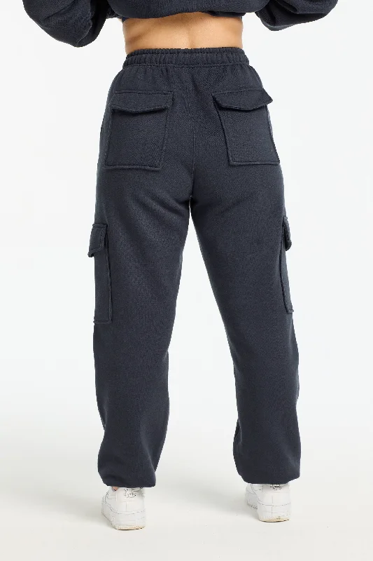 VARSITY 2.0 TRACKPANT SLATE BLUE