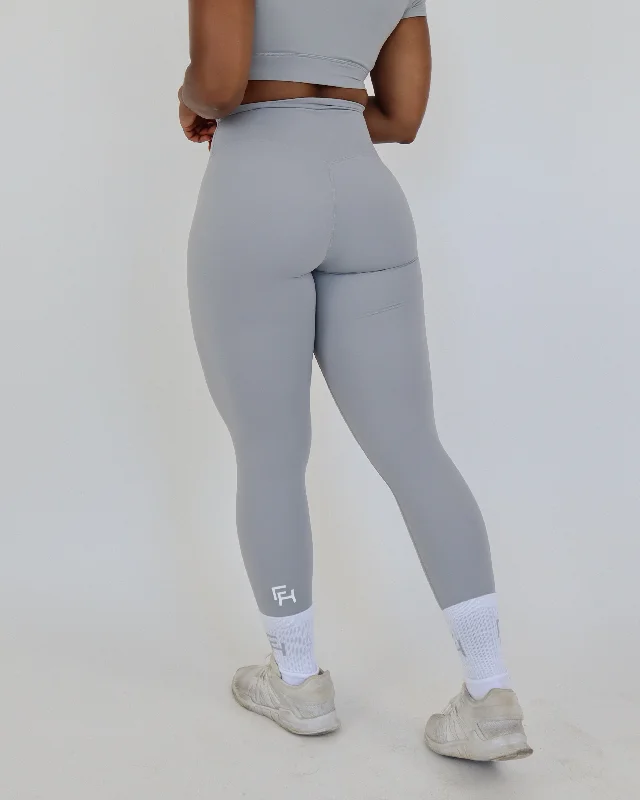 PERFORMANCE LEGGINGS - Space