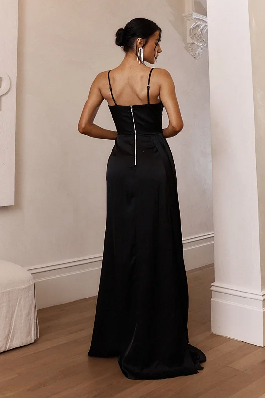 Secret Sweetheart Neckline Split Maxi Dress Black